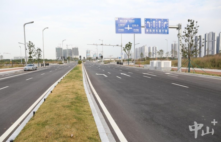 Ren'ai Road. Photo by Wang Yun