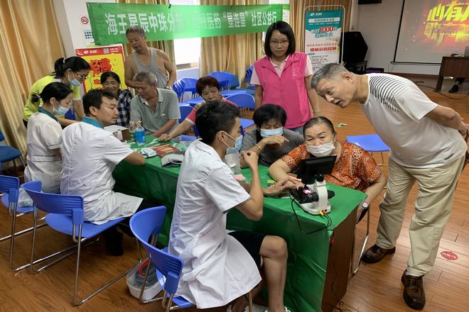 东区开展老年人骨骼健康知识讲座